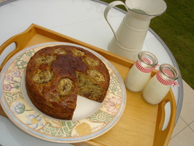 Banana&Walnut Cake
