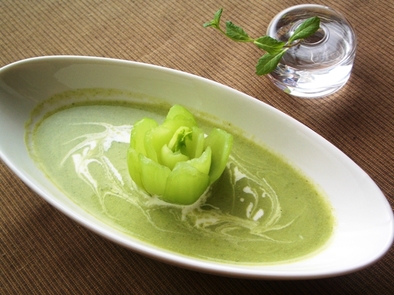 青梗菜（チンゲンサイ）のポタージュの写真