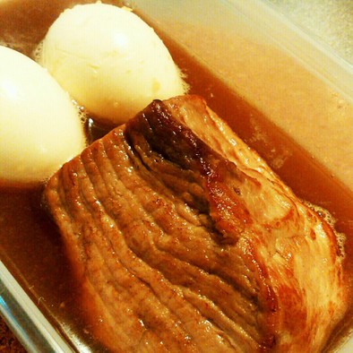 豚ももブロック肉でコトコト煮豚♡お弁当にの写真