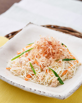 シーチキンとにんじんそうめんチャンプルー