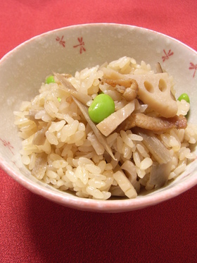 豚バラと根菜で秋の炊き込みご飯♪