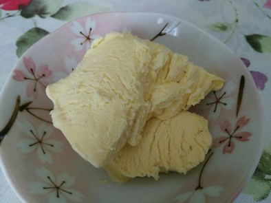 材料３つ♡簡単メイプルアイスクリームの写真