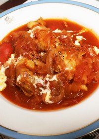 骨付き肉のトマト煮込みスープ