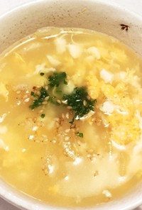 卵と豆腐と玉ねぎの簡単優しいスープ♪