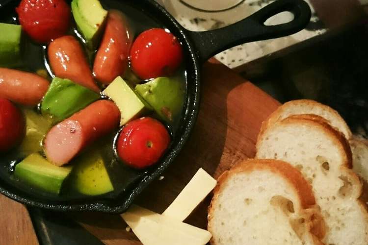 簡単 ウインナーアボカドトマトアヒージョ レシピ 作り方 By Obakechan クックパッド 簡単おいしいみんなのレシピが366万品