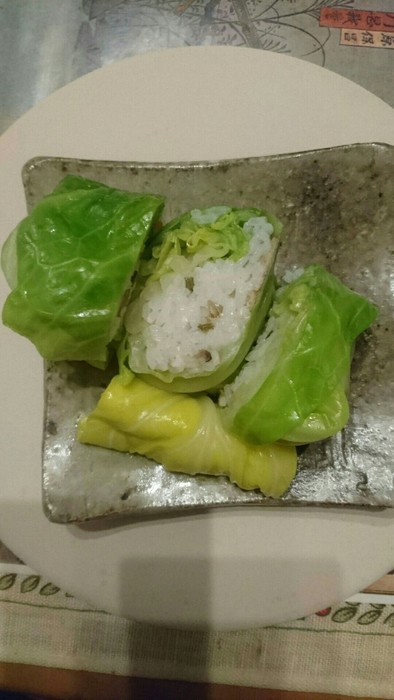 五目寿司のキャベツ巻きの写真