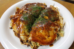 麺ハーフでヘルシー!広島お好み焼