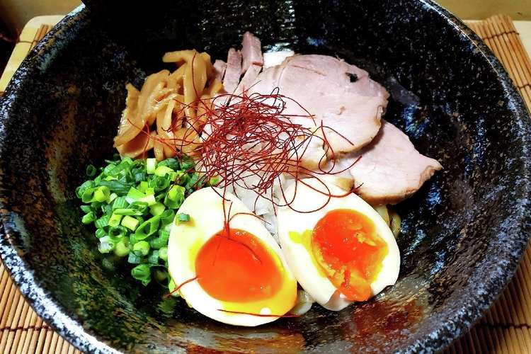 まぜそば 魚粉香る油そば 市販たれ レシピ 作り方 By おちっちくっきんぐ クックパッド 簡単おいしいみんなのレシピが367万品