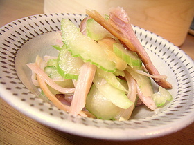 スモークチキンとセロリの和え物