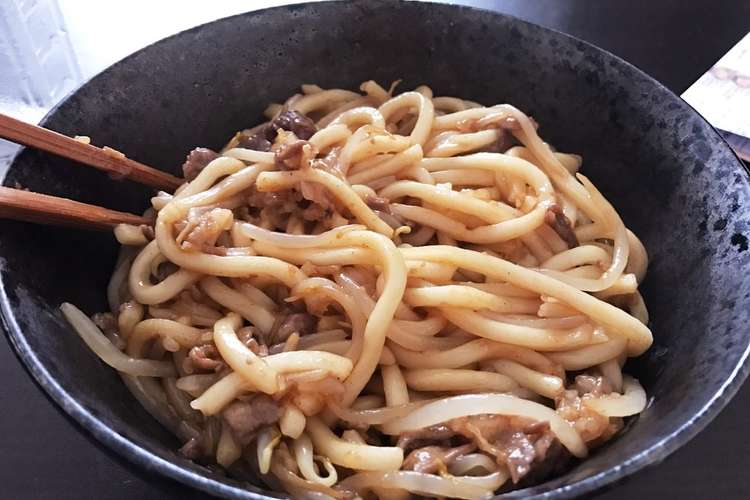 もやしと牛肉の焼きうどん レシピ 作り方 By ゆうへい クックパッド 簡単おいしいみんなのレシピが361万品