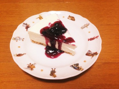ブルーベリーレアチーズケーキの写真