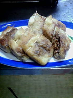 おつまみにぴったり!ピリ辛納豆油揚げ巾着