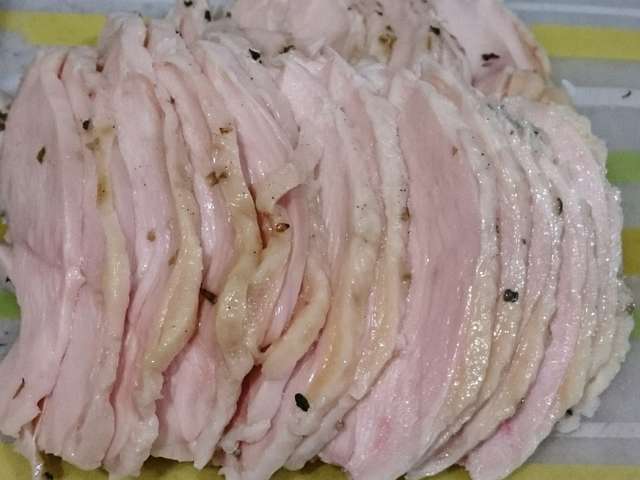 トップイメージカタログ 最新のhd 鶏肉 ピンク 大丈夫