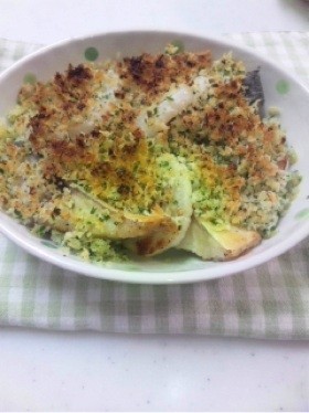 長いもとサバのガーリックパン粉焼き
