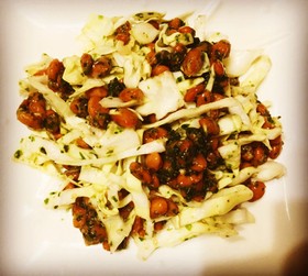 納豆とキャベツの青海苔胡麻サラダ