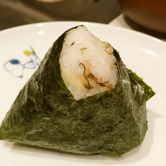 おにぎり 海苔の巻き方 レシピ 作り方 By わんこなべ クックパッド 簡単おいしいみんなのレシピが353万品 おにぎり 海苔の巻き方 レシピ 作り方 By わんこなべ クックパッド 簡単おいしいみんなのレシピが353万品