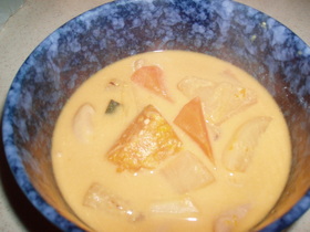 豚もつ&がっちり根菜の豆乳味噌汁