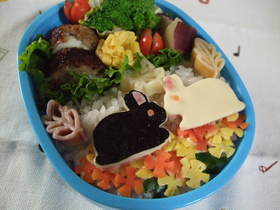 紅葉うさぎのキャラ弁