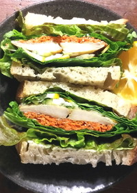 炙り〆鯵のサンドイッチ