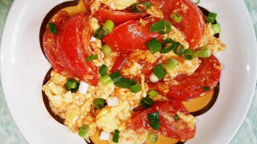 トマトと卵のチャチャッと炒めの画像
