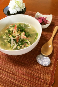 菊菜とカニカマの卵とじスープ