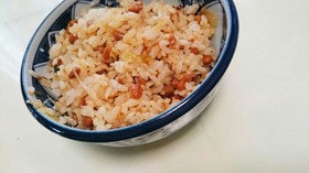 材料3つであっという間!納豆チャーハン◎