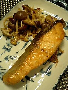 鮭の甘辛焼き♪