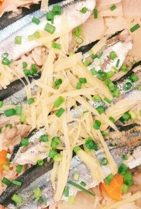 秋刀魚と大根と舞茸の炊き込みご飯