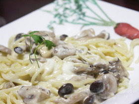 とろ~りチーズのきのこパスタ