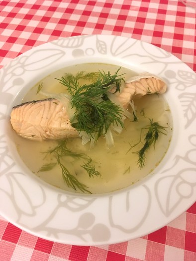 ドイツで簡単シンプル！鮭とディルのスープの写真