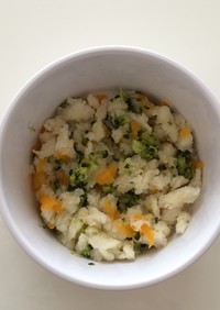 離乳食中期☆野菜たっぷりパン粥