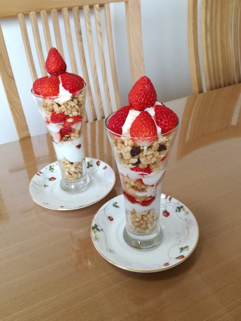 レシピ フレッシュベリーパフェ レシピ