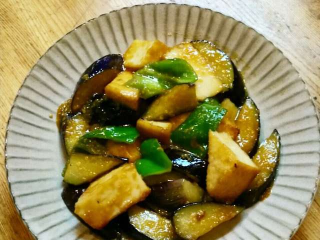 茄子 と ピーマン の 味噌 炒め