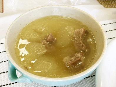 冬瓜と豚肉のスープの写真