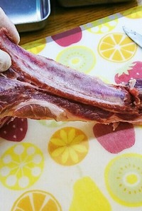 肉屋流スペアリブ食べやすく捌き方