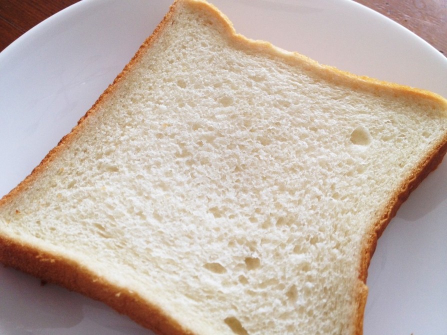 冷凍された食パンの解凍方法の画像