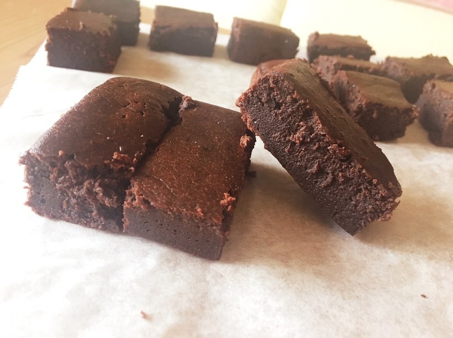 しっとり 超濃厚 ブラウニー by Pizu！ 【クックパッド】 簡単おいしいみんなのレシピが395万品