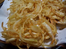冷めても衣がカリカリえびと玉葱のかき揚げ