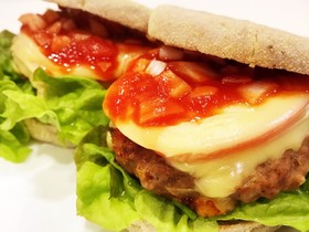ふわふわパテのとろけるハンバーガー♡簡単