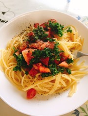【簡単】トマトパスタ(パセリ大量消費)の写真