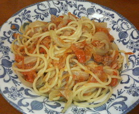 手作りソースで♪ツナトマトスパゲティ