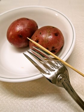 熱くない!じゃがいもの皮のむき方♪
