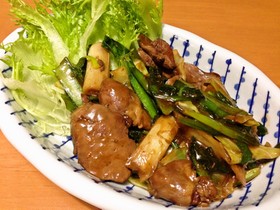 鶏レバーとハツでレバニラ炒め
