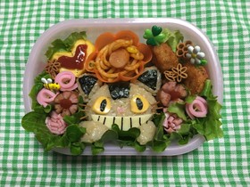 キャラ弁 トトロより猫バス