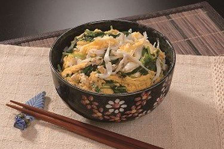 お箸がドンドン進む 白魚の卵とじ丼 レシピ 作り方 By 福島県 クックパッド 簡単おいしいみんなのレシピが378万品