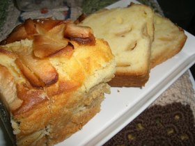 満腹リンゴのケーキ