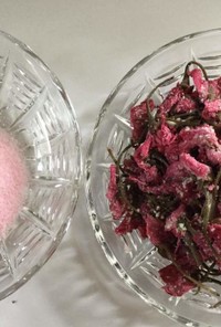 桜塩と桜梅酢と桜茶(八重桜の塩漬け)