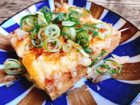 簡単節約♡厚揚げのチーズ焼きおかかのせ♫