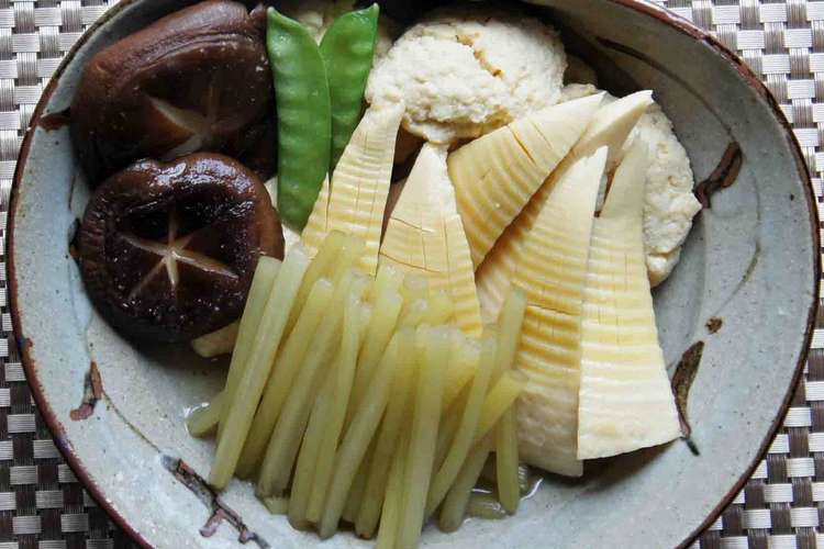 筍とふわふわ肉だんごの煮物 レシピ 作り方 By おでのおでん クックパッド 簡単おいしいみんなのレシピが373万品