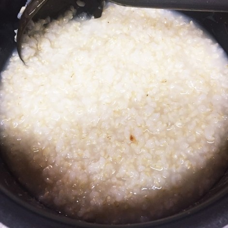 炊飯器にお任せ！米麹の簡単甘酒